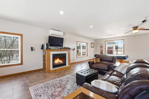 Living - 22364 45th Ave, Saint Augusta, MN 56301 photo 2 of 4
