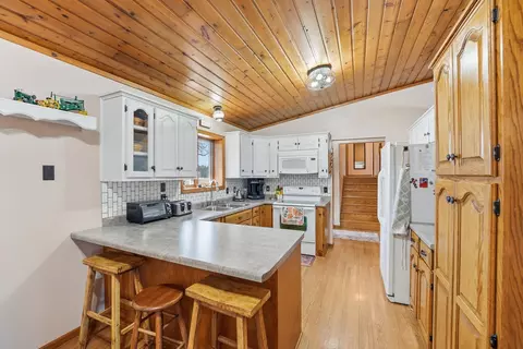Kitchen - 22364 45th Ave, Saint Augusta, MN 56301 photo 1 of 5
