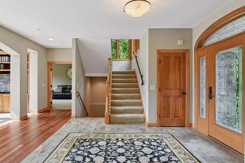 Entry Way - 6065 Apple Rd, Excelsior, MN 55331 photo 2 of 7
