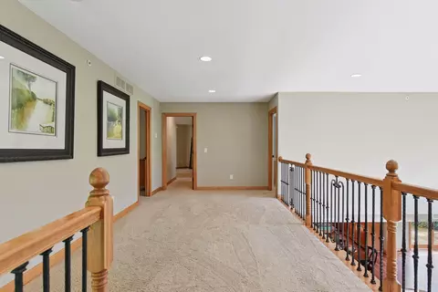 Entry Way - 6065 Apple Rd, Excelsior, MN 55331 photo 5 of 7