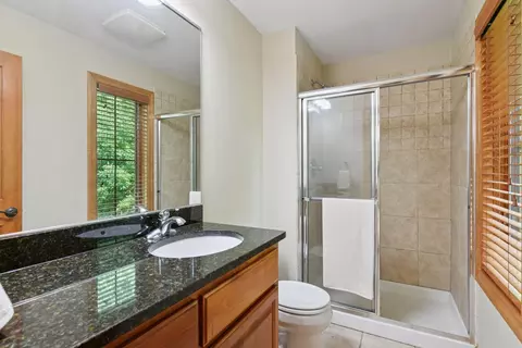 Bath - 6065 Apple Rd, Excelsior, MN 55331 photo 7 of 9