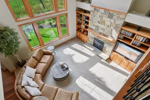 Living - 6065 Apple Rd, Excelsior, MN 55331 photo 8 of 8