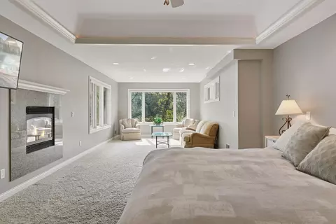 Bedroom - 6065 Apple Rd, Excelsior, MN 55331 photo 3 of 8