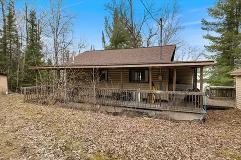 2014 W Frazer Bay Rd, Cook, MN 55723