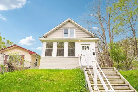 1074 Euclid St, Saint Paul, MN 55106