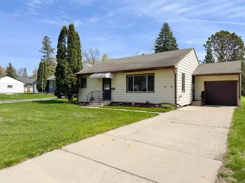 1224 Lake St, Fergus Falls, MN 56537