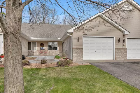 12363 Walnut Dr, Rogers, MN 55374