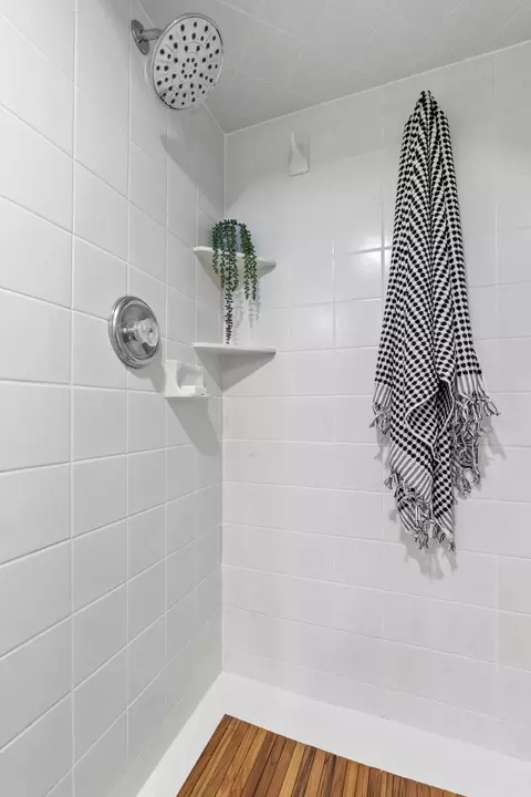 Bath - 825 5th Ave SW, Faribault, MN 55021 photo 5 of 6