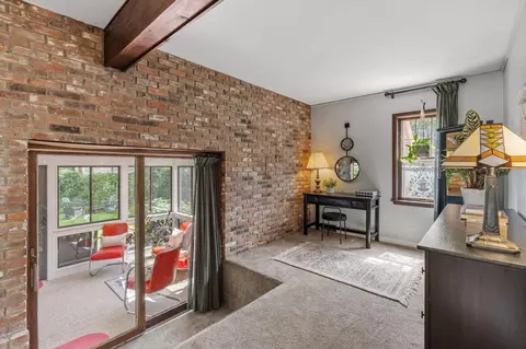 Entry Way - 825 5th Ave SW, Faribault, MN 55021 photo 1 of 8