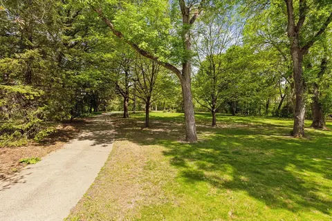 5125 Schaefer Rd, Edina, MN 55436