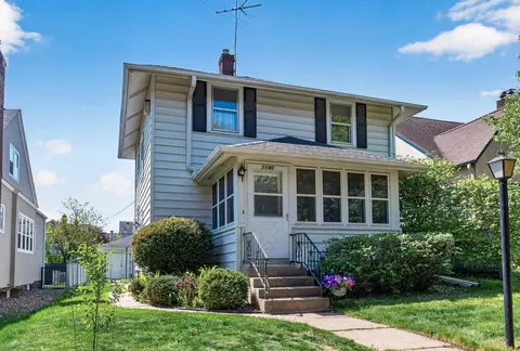 1140 Hawthorne Ave E, Saint Paul, MN 55106