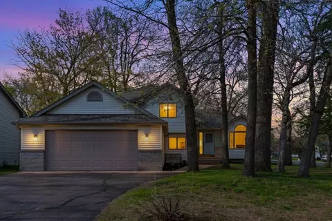 6130 Albert Ln, North Branch, MN 55056