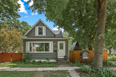 1042 Churchill St, Saint Paul, MN 55103