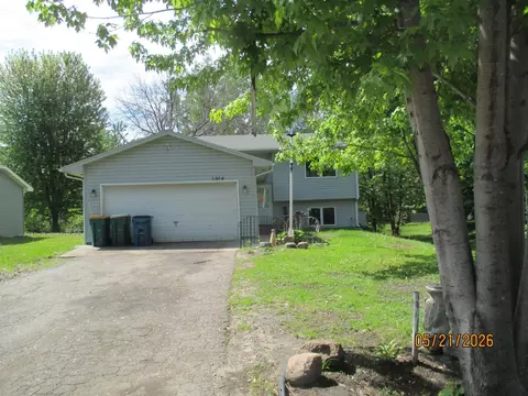 1934 72nd St, Hugo, MN 55038