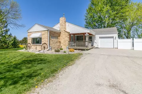 7248 Crane Creek Rd, Owatonna, MN 55060