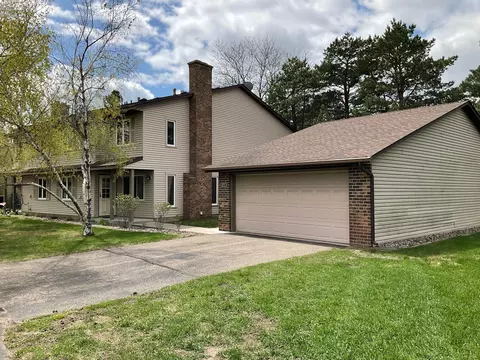 4711 Lund Pt, Eagan, MN 55122