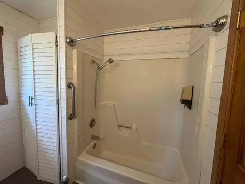 Bath - 42253 439th Ave, Perham, MN 56573 photo 1 of 3