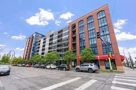 215 10th Ave S #207, Minneapolis, MN 55415