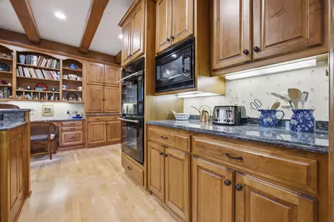 Kitchen - 526 24th Ave S, Fargo, ND 58103 photo 4 of 4