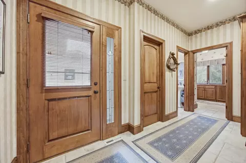 Entry Way - 526 24th Ave S, Fargo, ND 58103 photo 3 of 3
