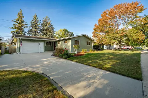 908 11 12 St SW, Rochester, MN 55902