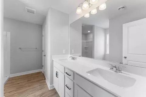 Bath - 12620 Marshview Dr, Rogers, MN 55374 photo 1 of 1