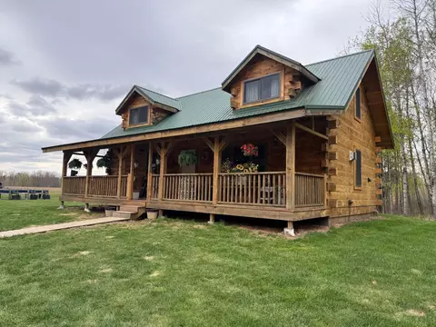 37590 Degerstrom Rd, Askov, MN 55704