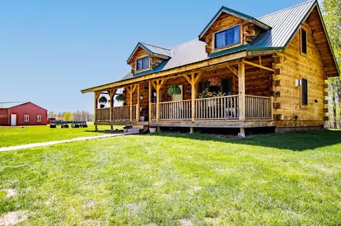 37590 Degerstrom Rd, Askov, MN 55704
