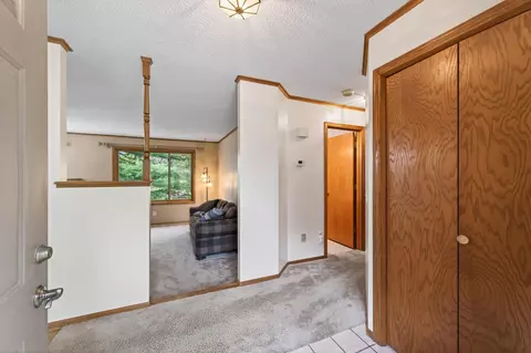 Entry Way - 2107 189th Ave NE, Cedar, MN 55011 photo 1 of 5