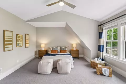 Bedroom - 20455 Park Pl, Deephaven, MN 55331 photo 4 of 9