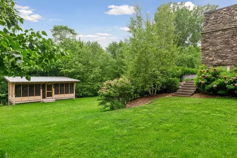 Exterior - 20455 Park Pl, Deephaven, MN 55331 photo 2 of 4