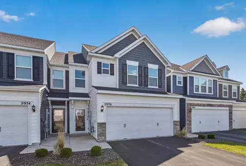 5970 Urbandale Ln N, Plymouth, MN 55446