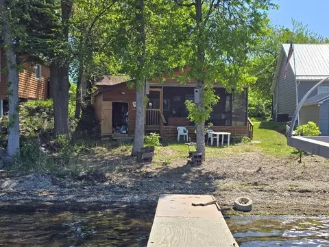 735 Reed St N, Waterville, MN 56096