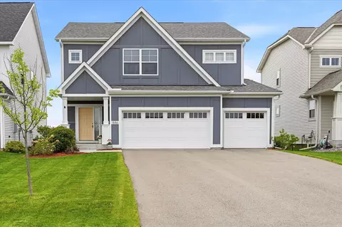 1886 Spring Creek Dr, Carver, MN 55315