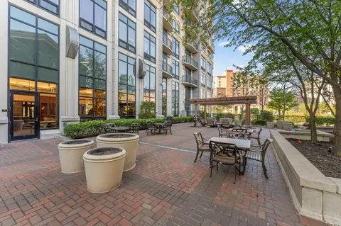 Exterior - 500 E Grant St #1402, Minneapolis, MN 55404 photo 6 of 8