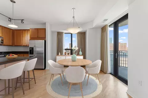 Dining - 500 E Grant St #1402, Minneapolis, MN 55404 photo 1 of 2