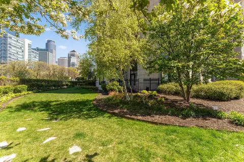 Exterior - 500 E Grant St #1402, Minneapolis, MN 55404 photo 7 of 8