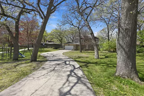 71 B St, Saint Paul, MN 55106