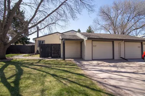 217 12th Ave E, West Fargo, ND 58078