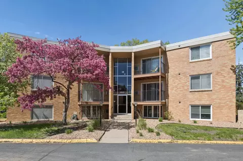 9147 Highway 55 #202, Golden Valley, MN 55427