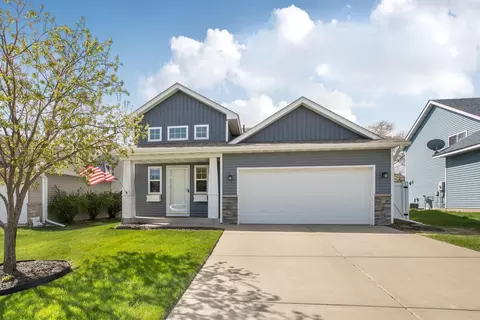 1136 Orchid Dr NE, Sauk Rapids, MN 56379