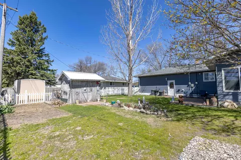Exterior - 702 3rd Ave SE, Barnesville, MN 56514 photo 6 of 12