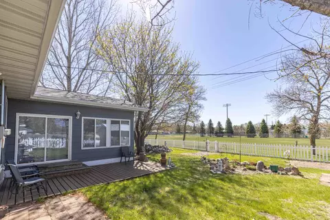 Exterior - 702 3rd Ave SE, Barnesville, MN 56514 photo 4 of 12