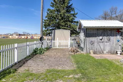 Exterior - 702 3rd Ave SE, Barnesville, MN 56514 photo 10 of 12