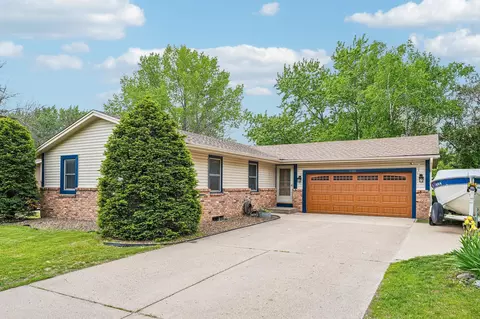 14725 Dory Ct, Apple Valley, MN 55124