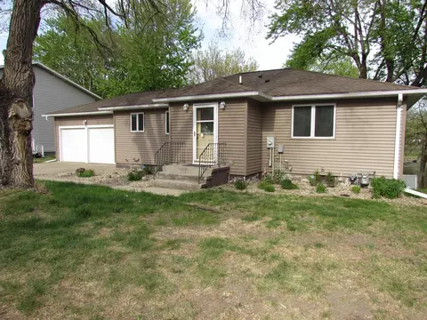 1404 Lucia Ave, Fairmont, MN 56031