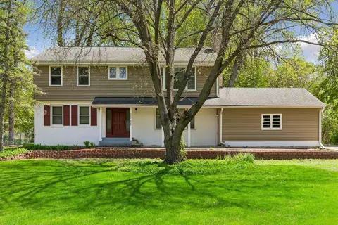 5300 33rd Ave N, Golden Valley, MN 55422