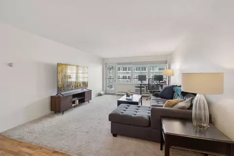 3150 Excelsior Blvd #207, Minneapolis, MN 55416