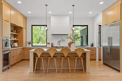 Kitchen - 6200 Cardinal Ave, Excelsior, MN 55331 photo 1 of 6
