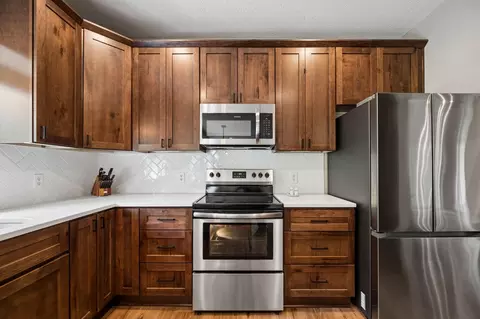 Kitchen - 2478 Timber Ct E, Maplewood, MN 55119 photo 4 of 5